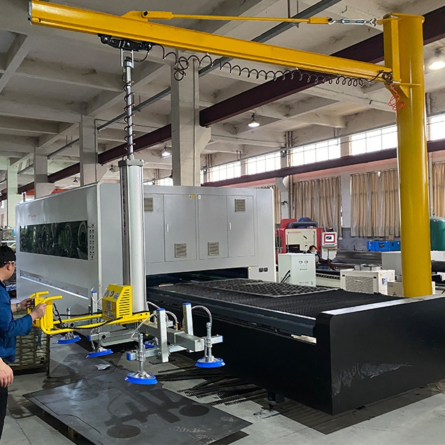 Column Cantilever Crane/Jib Crane Glass Vacuum Lifter in Flag Bridge Shape