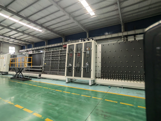 Enhancing Efficiency in Large-Scale Glass Processing with Advanced Vertical Washing Technology