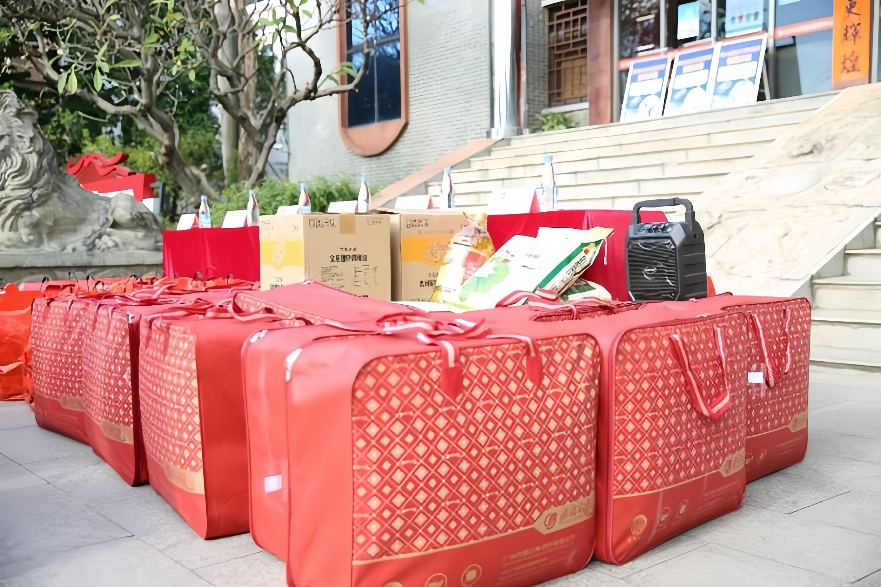 Donated supplies to mountainous areas